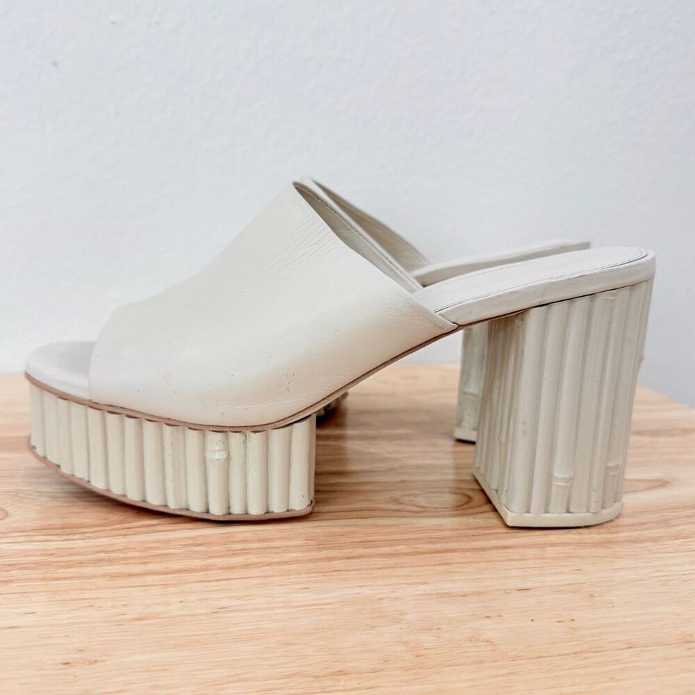 Cult Gaia Women's Size 39 US 9 Judith Almond White Platform Slip On Sandals